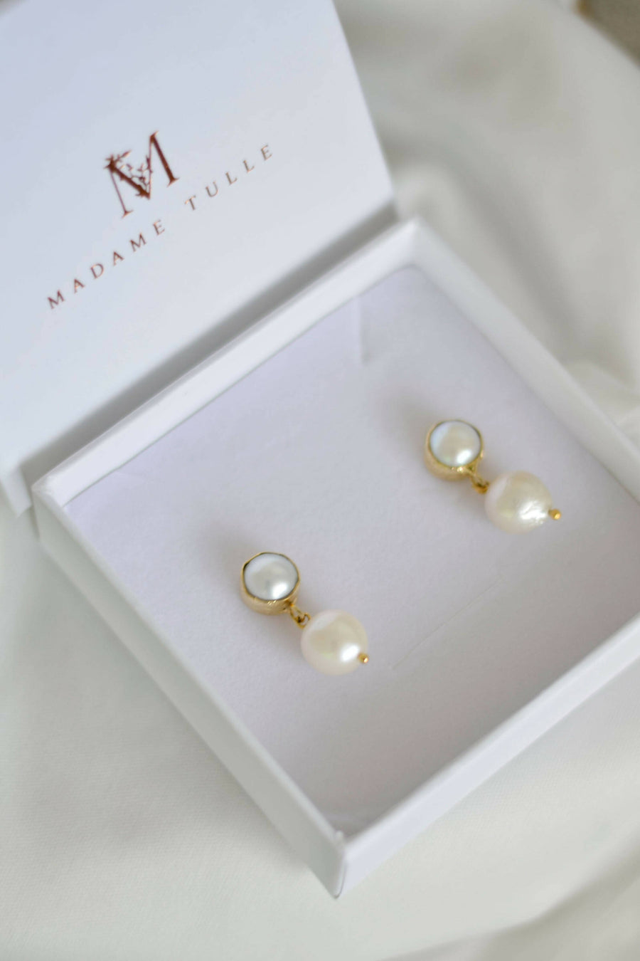 ESSIE | Pearl Earrings