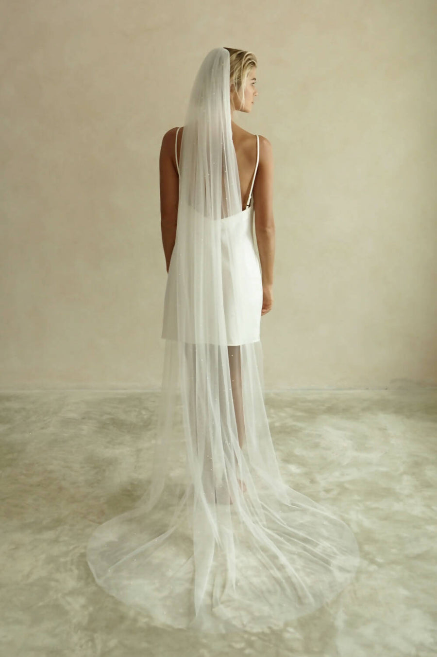 CHLOE I | One Tier Veil with Small Pearls