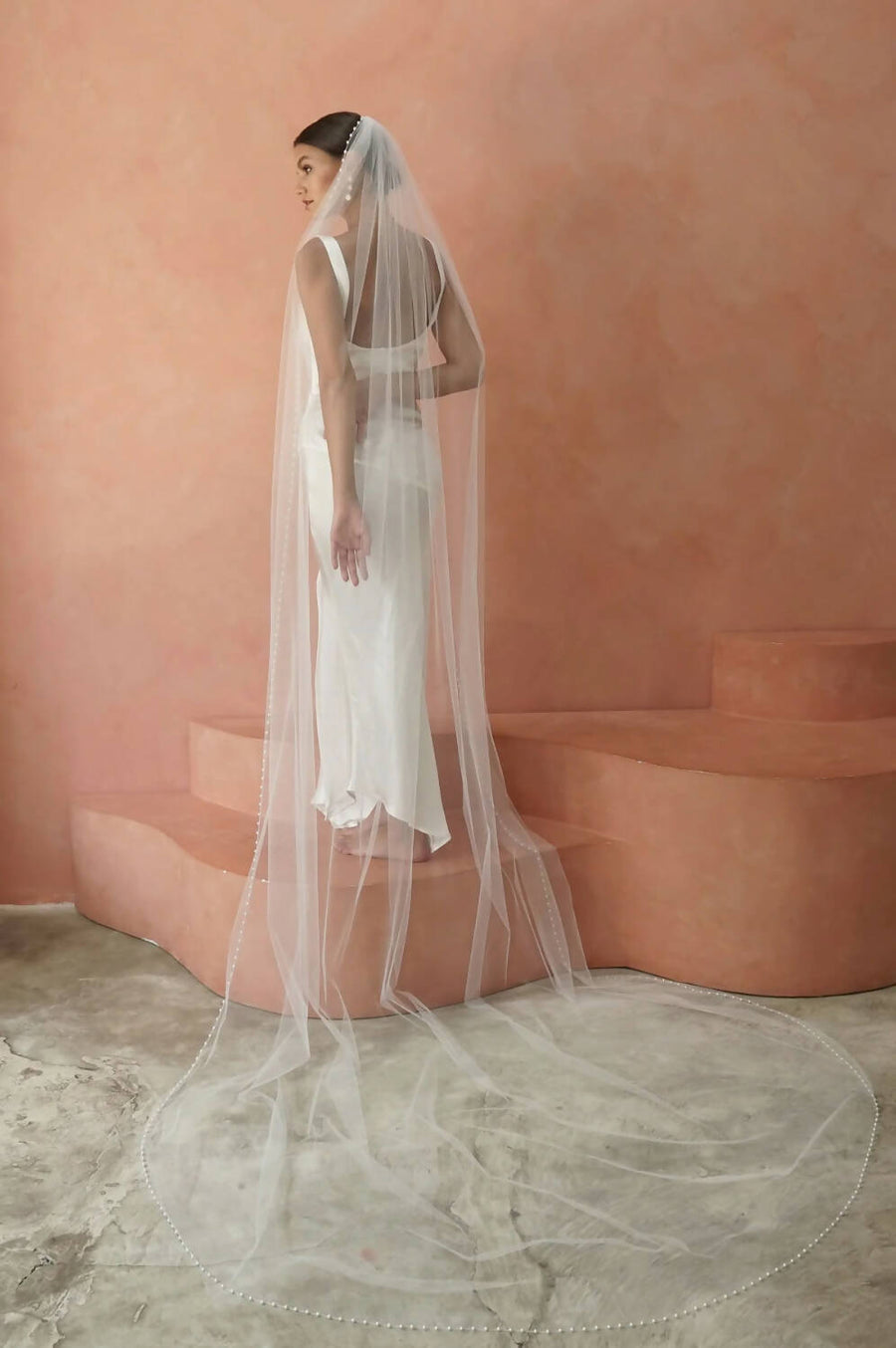 ODETTE I - One Tier Pearl Edge Veil
