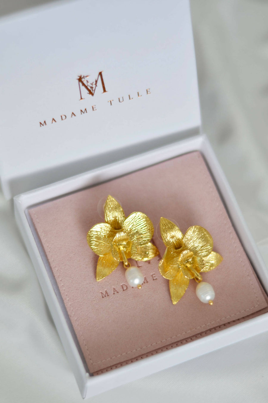 CATTLEYA | Pearl Earrings - Gold