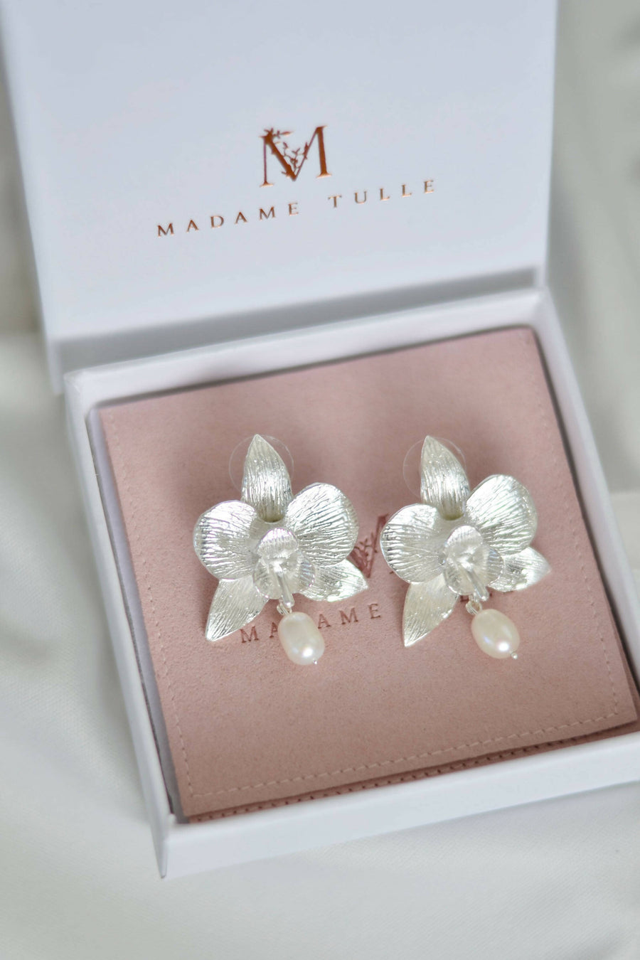CATTLEYA | Pearl Earrings - Silver