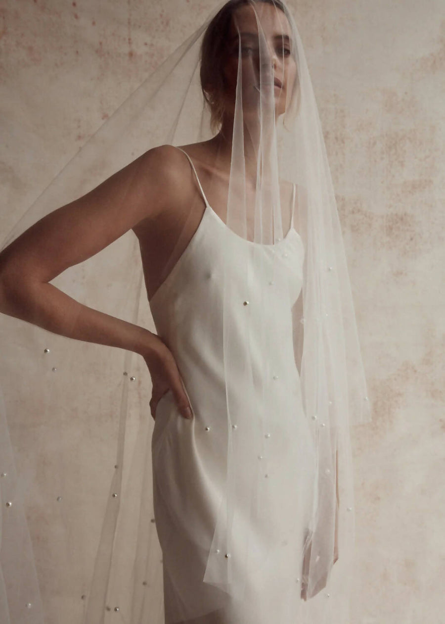 HARPER PEARL DROP VEIL